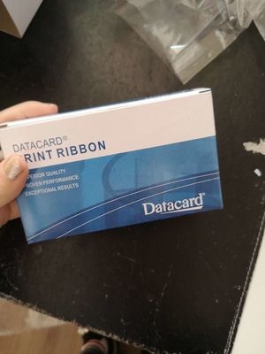 300 afdrukken Datacard CD800 lint YMCKF-KT Fluorescerend lint Compatibel met 534000-006